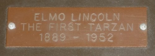 Elmo Plaque